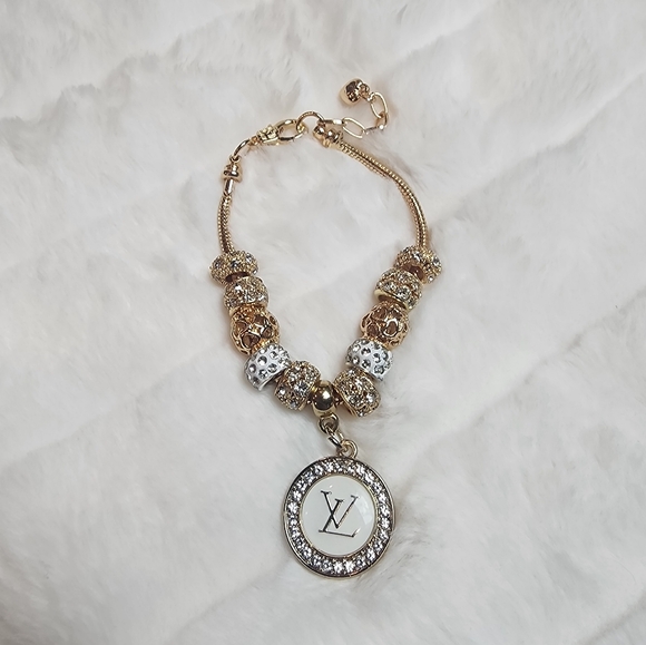 Share Show - Picture 4 of 5